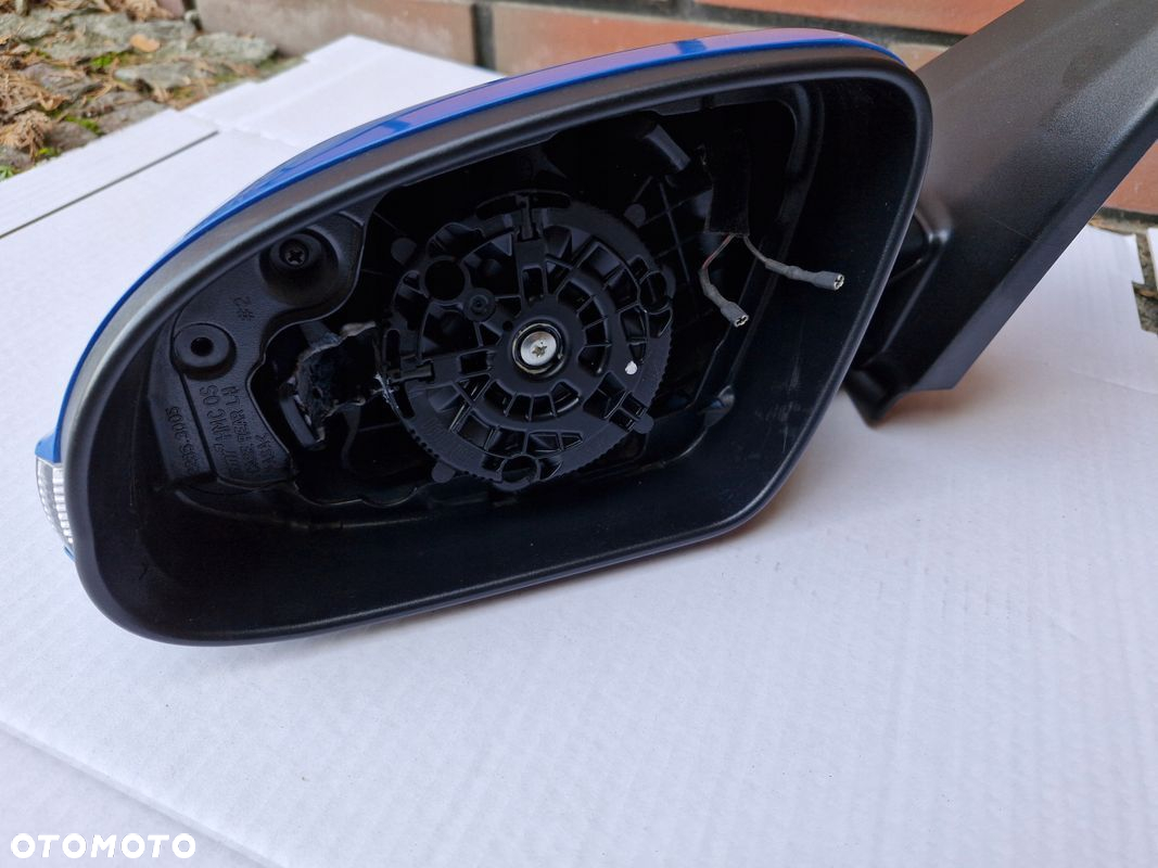 LUSTERKO LEWE HYUNDAI KONA 6 PIN 049774 - 5