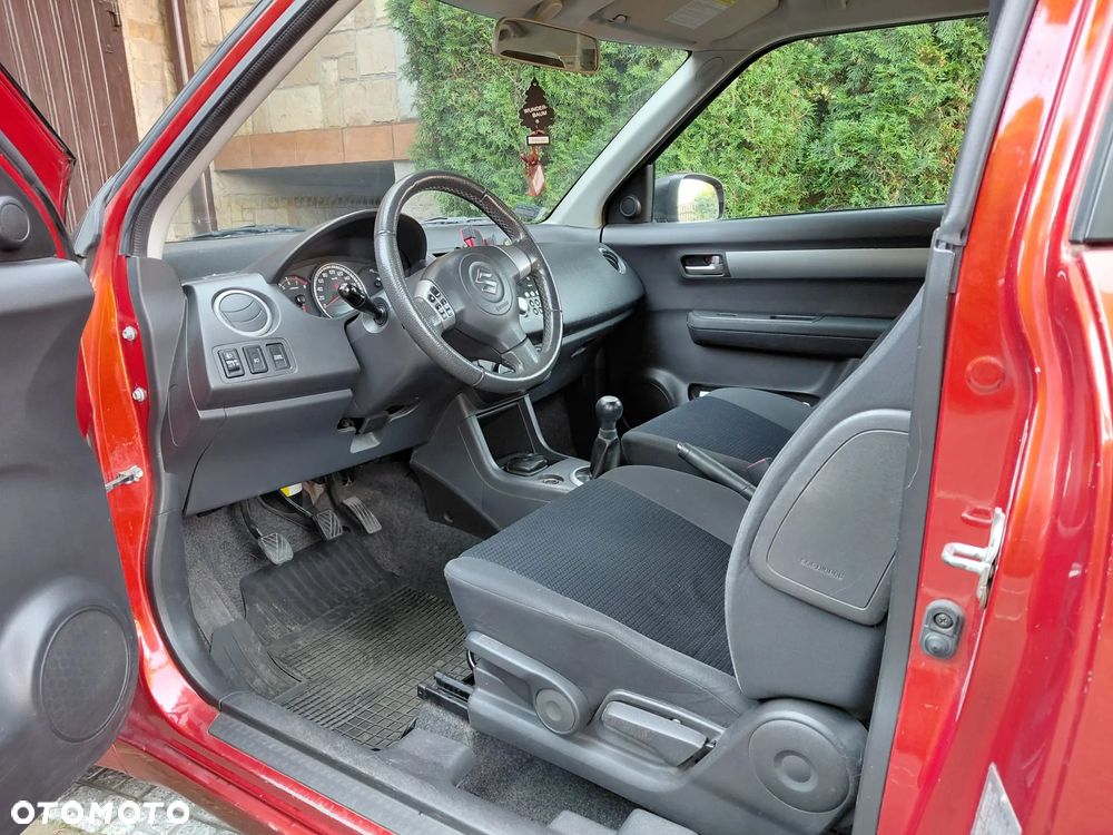 Suzuki Swift 1.3 Club - 9