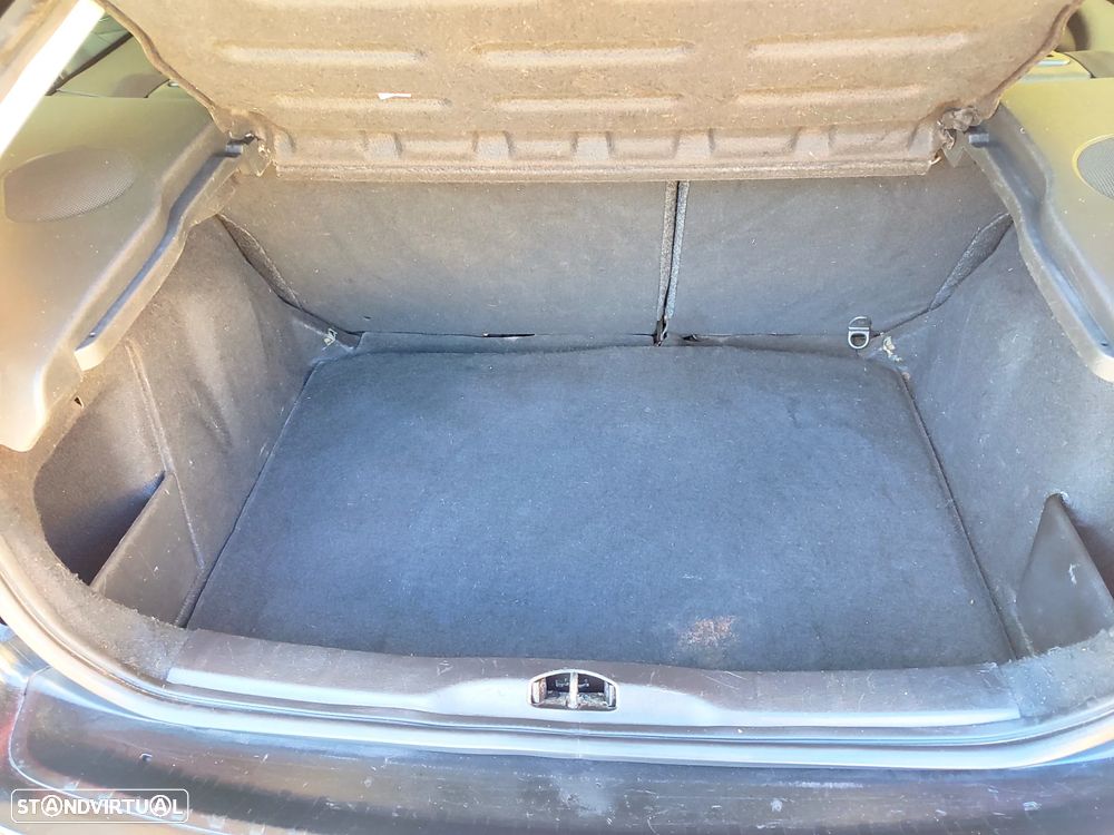 Citroën C4 1.6 HDi 110 by Loeb - 11