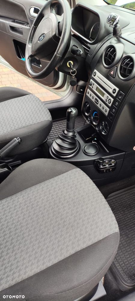Ford Fusion - 5