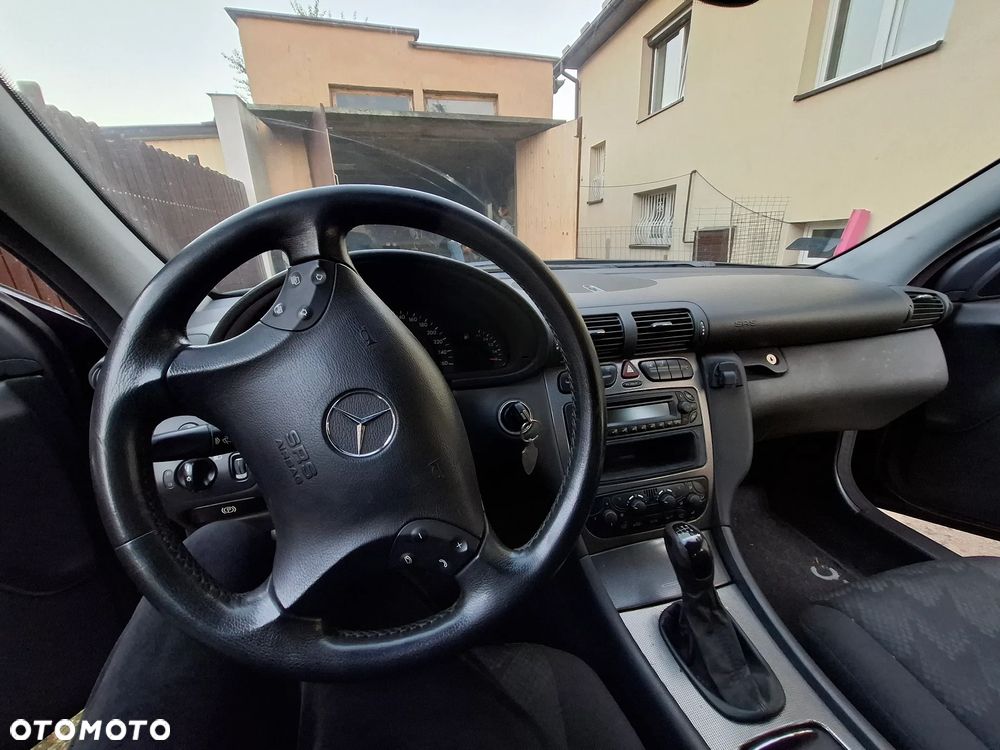 Mercedes-Benz Klasa C 200 T CDI Elegance - 5