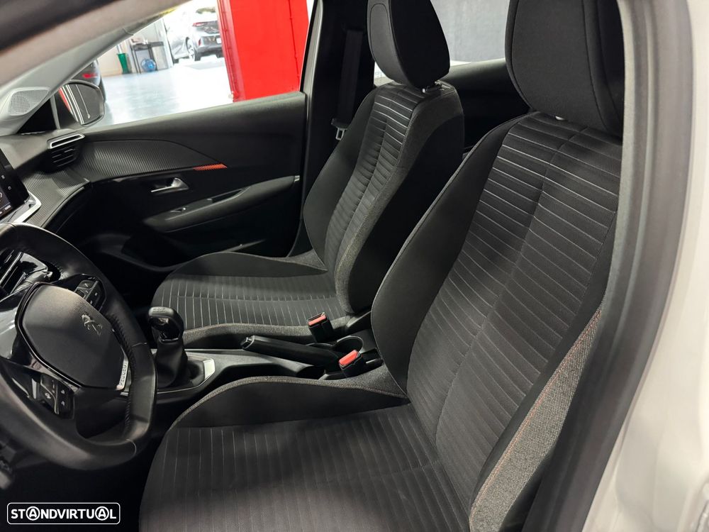 Peugeot 208 1.2 PureTech Active Pack - 46