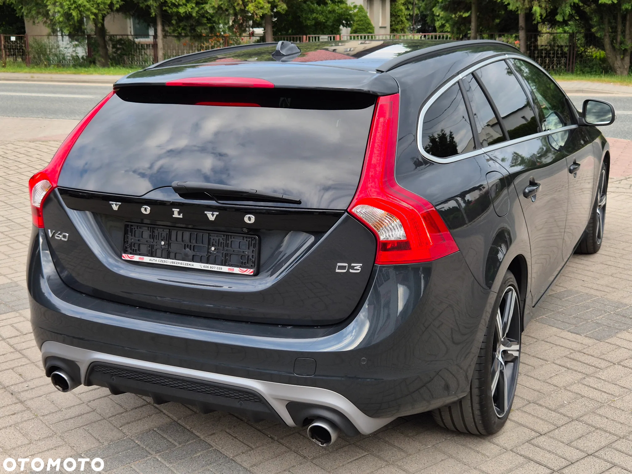 Volvo V60 D3 Drive-E R-Design Kinetic - 8