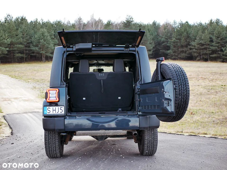Jeep Wrangler - 21