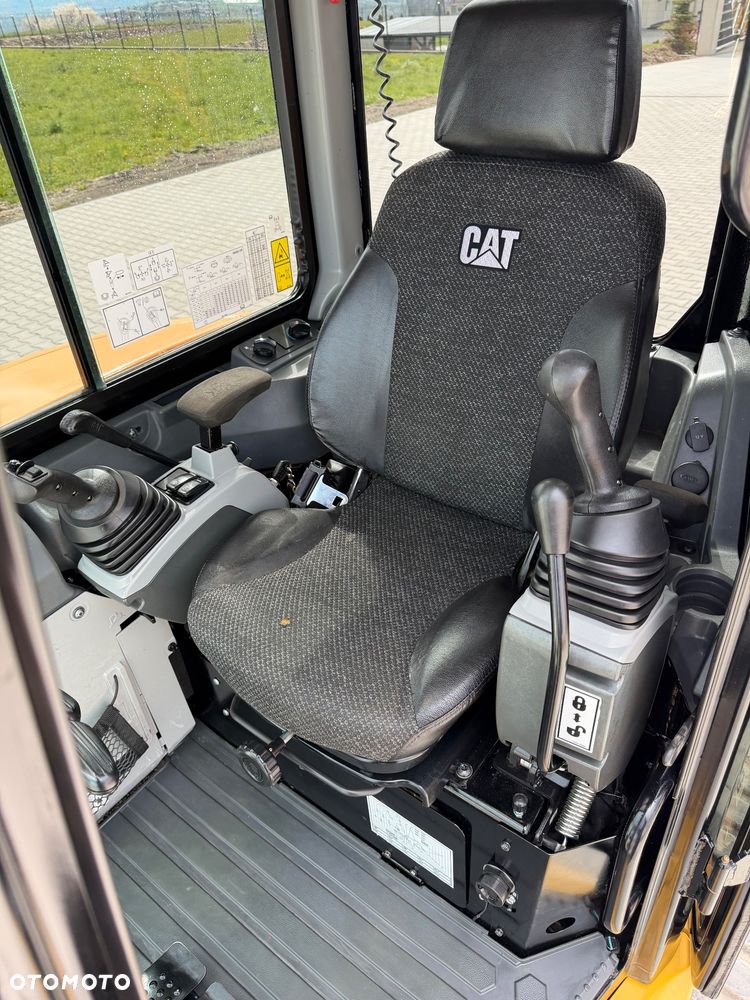 Caterpillar 304 E2 - 24