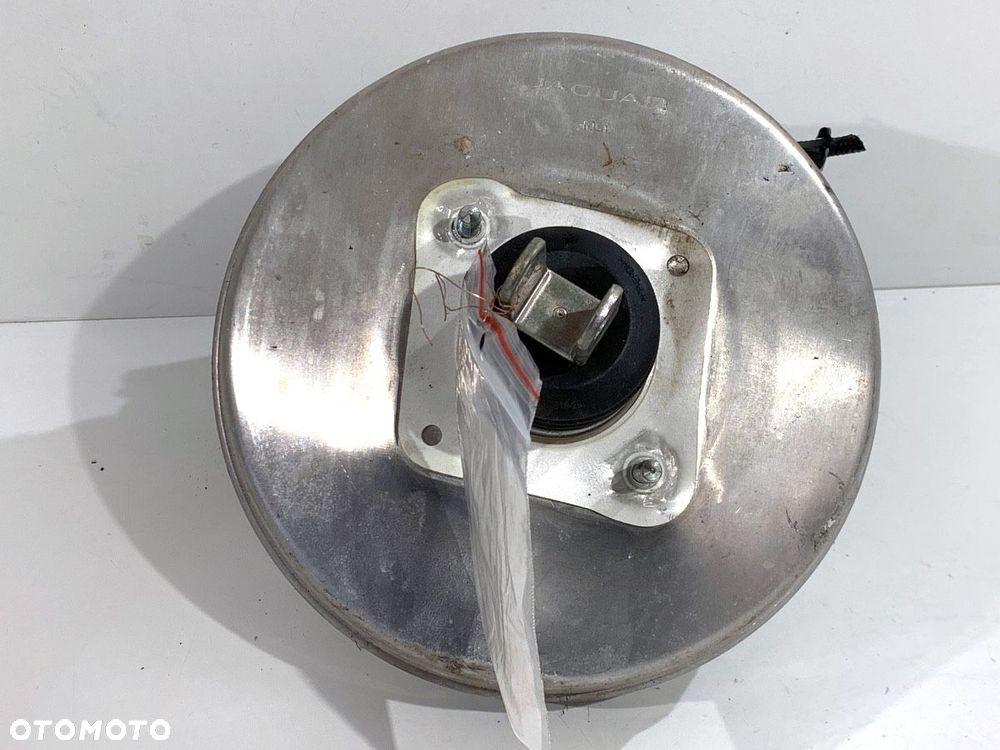 SERWO HAMULCOWE  JAGUAR F-PACE (X761) 2015 - 2022 2.0 TD4 AWD 132 kW [180 KM] olej napędowy 2015 - - 2