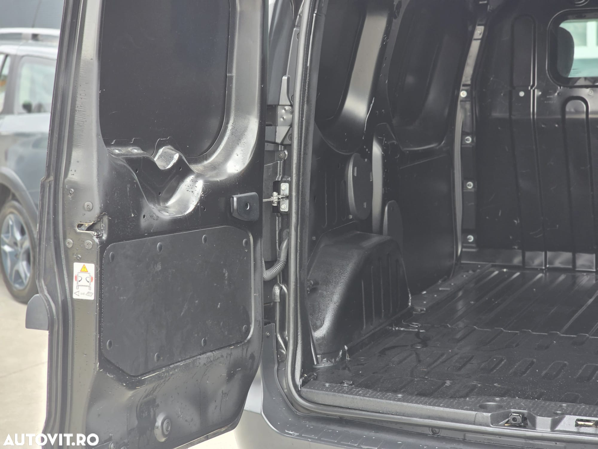 Dacia Dokker dCi 90 Comfort - 14