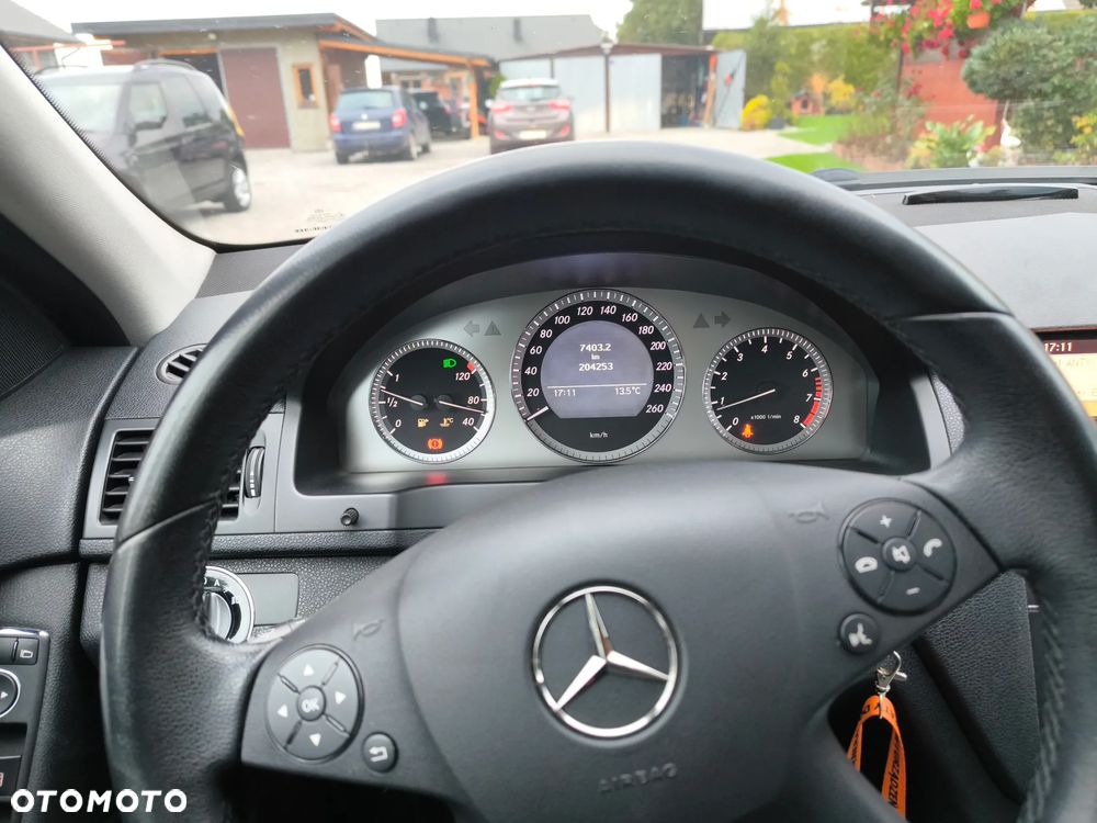 Mercedes-Benz Klasa C 180 T Kompressor Avantgarde - 24