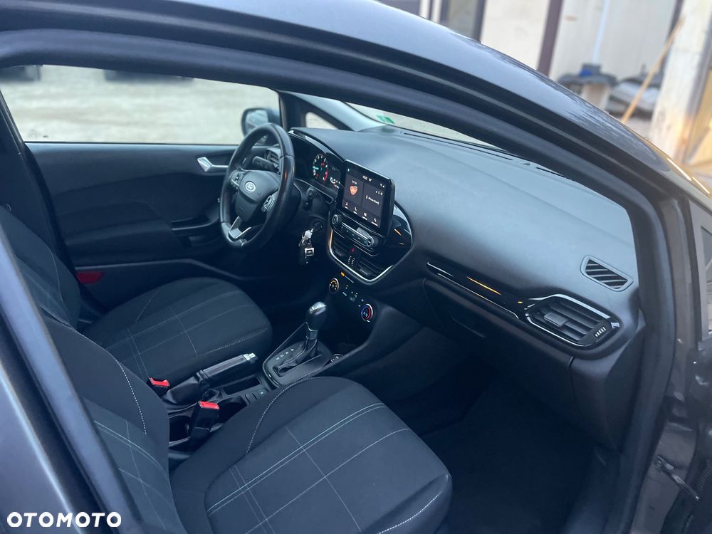 Ford Fiesta - 12