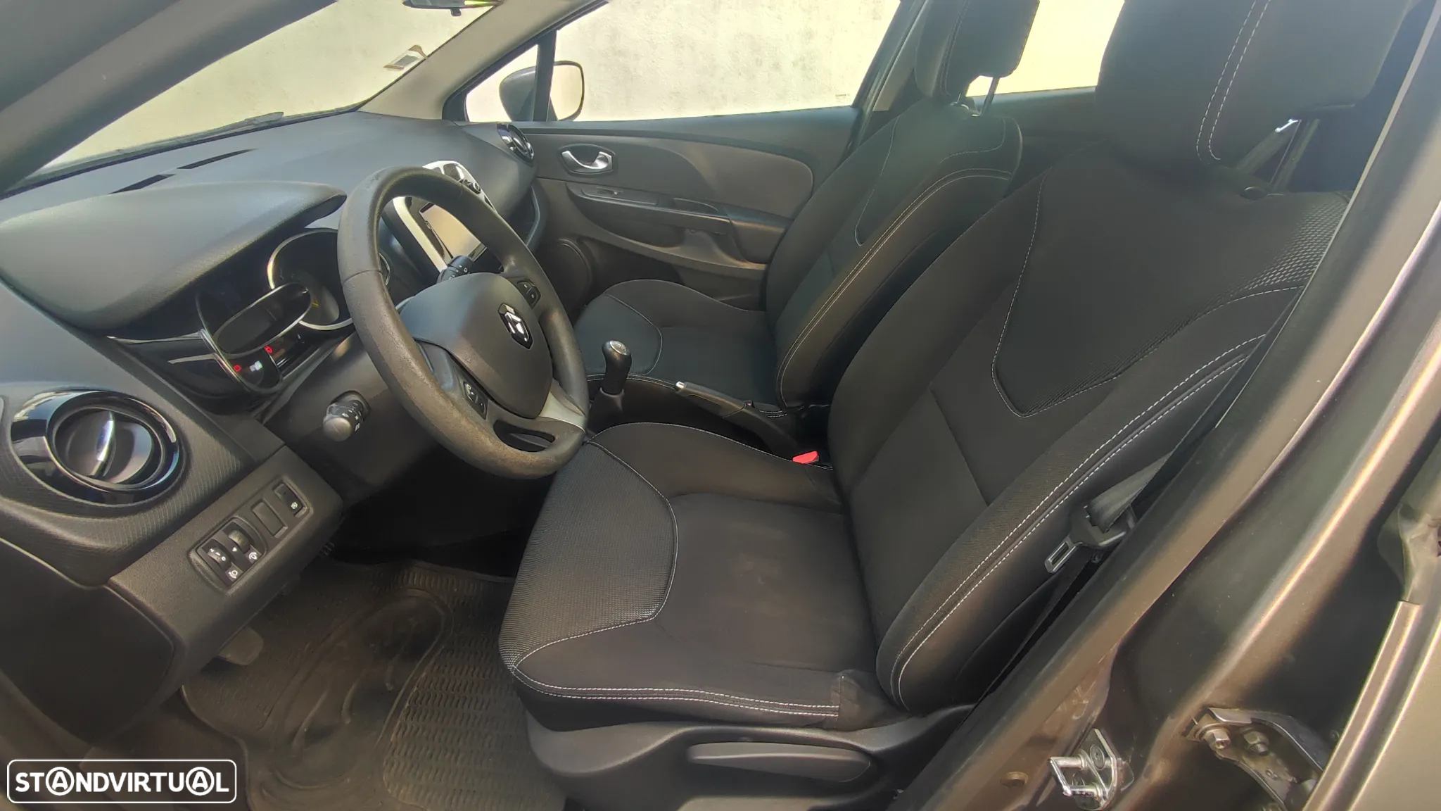 Renault Clio 1.5 dCi Confort - 7