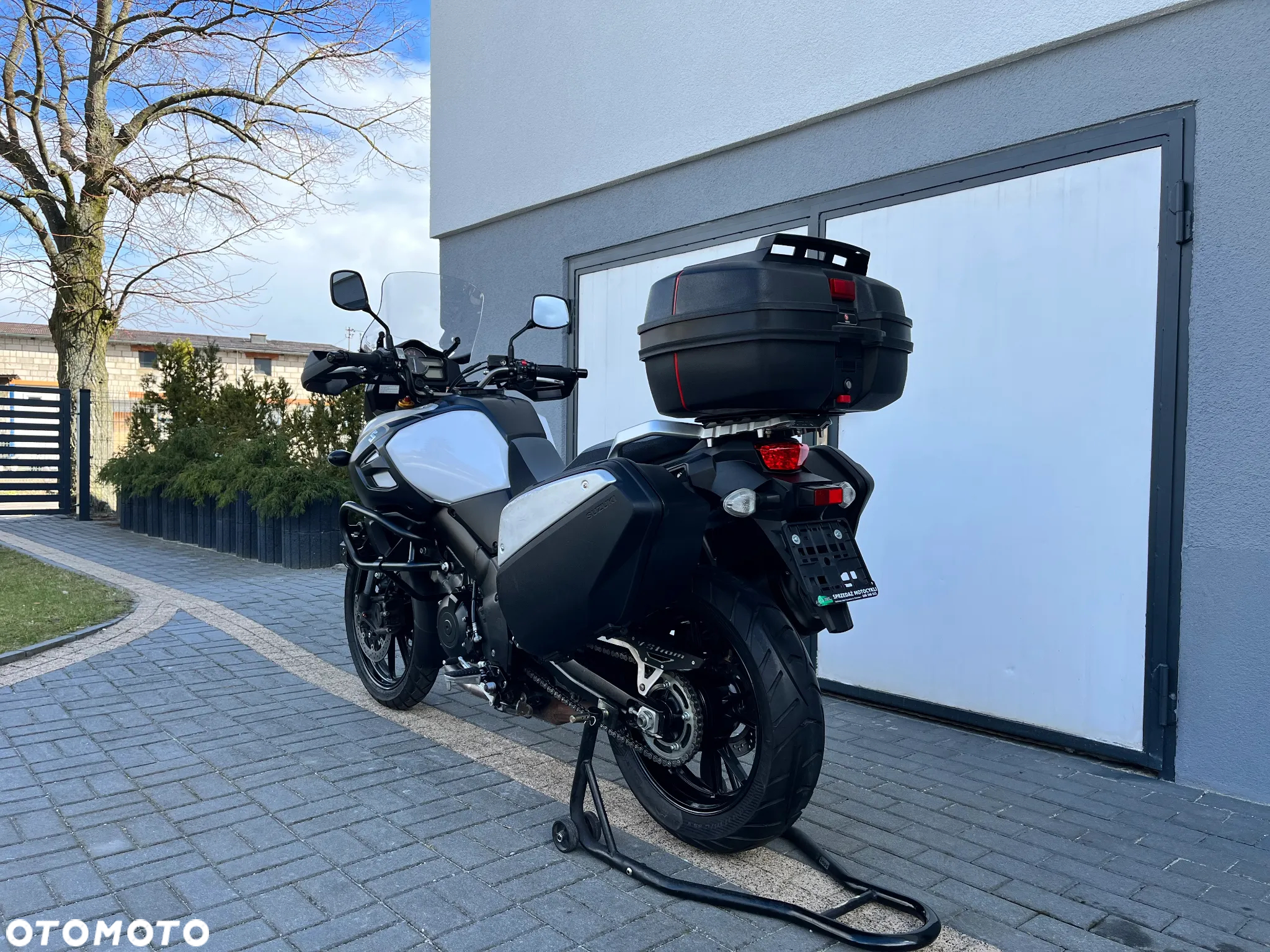 Suzuki V-STROM - 7