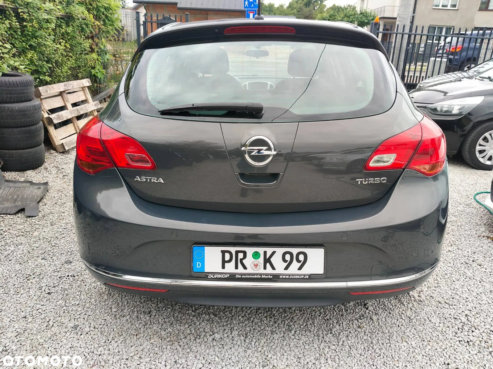 Opel Astra GTC 1.4 Turbo - 10