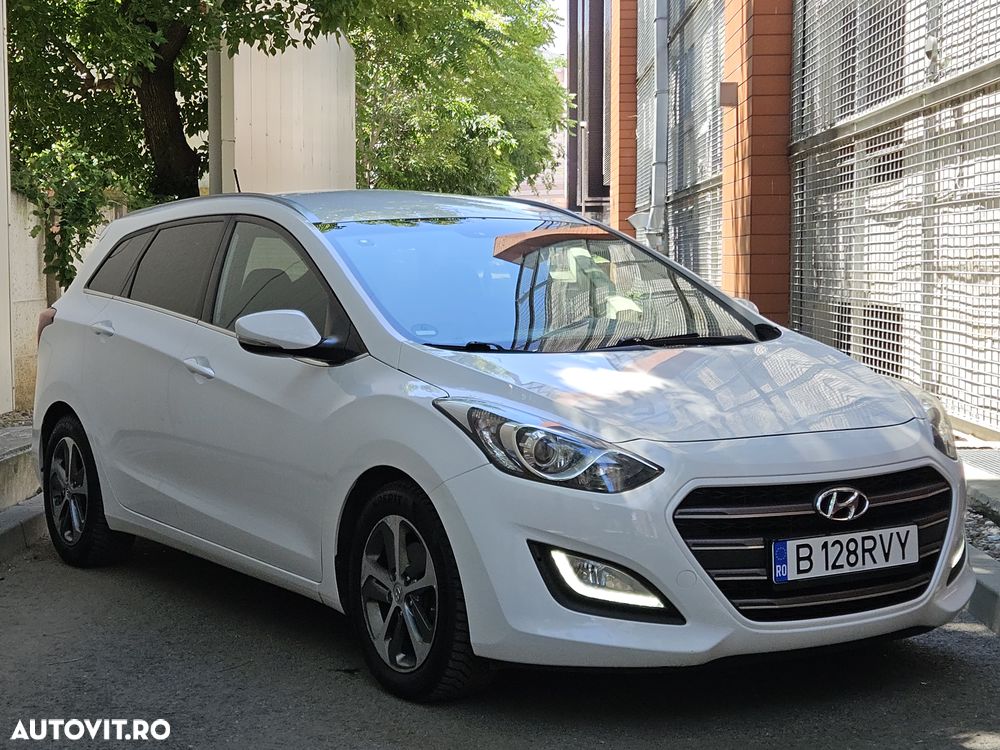 Hyundai i30 1.6 CRDI Premium - 1