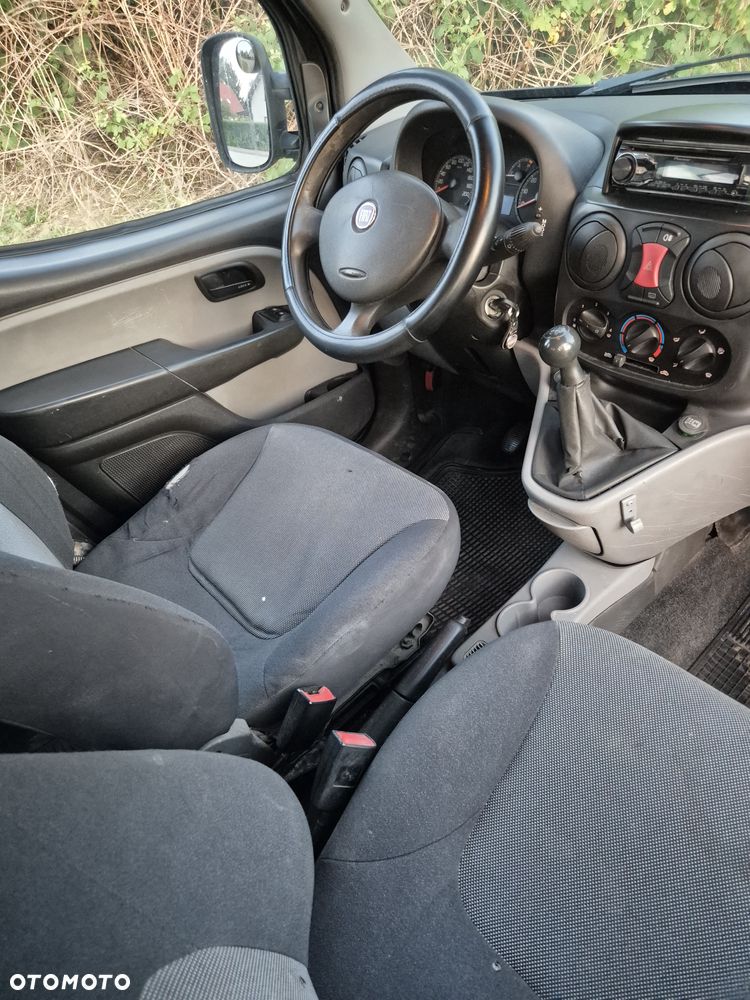 Fiat Doblo - 12