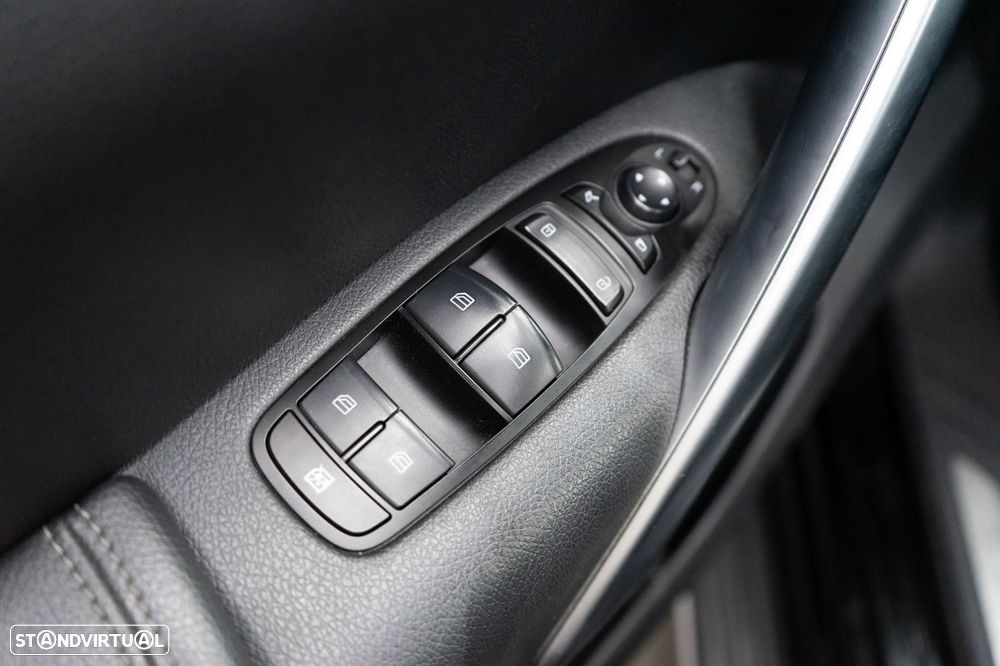 Mercedes-Benz X 250 d Power 4-Matic Aut. - 24