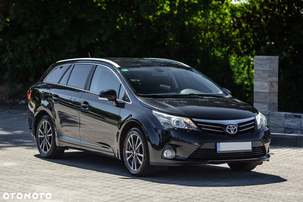 Toyota Avensis 2.2 D-4D Executive - 2