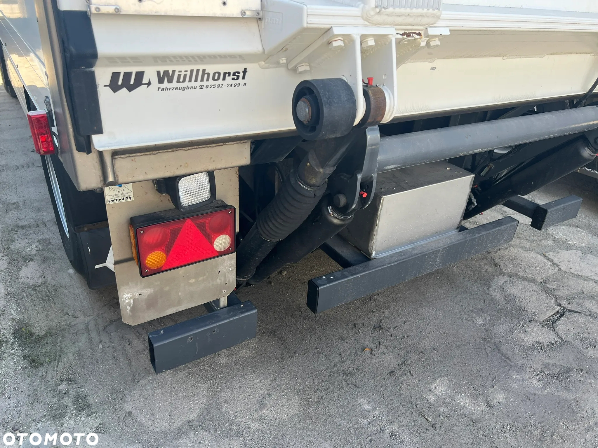 Schmitz Cargobull Kontener przejazdowy nowe opony winda Niemcy - 26