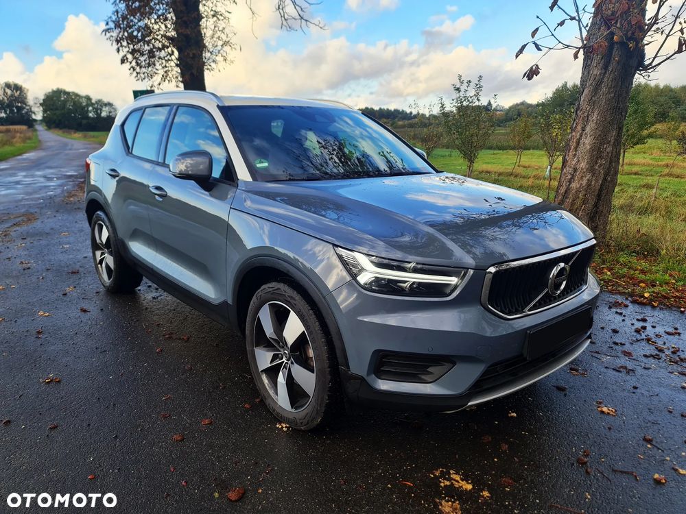 Volvo XC 40 D4 AWD Geartronic Momentum Pro - 2
