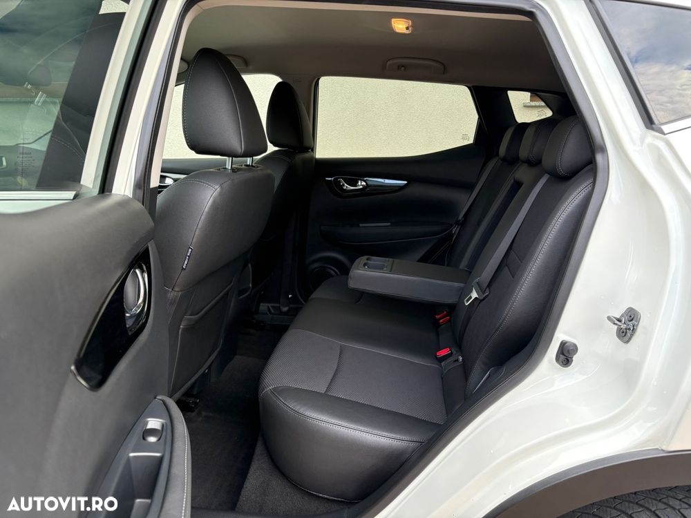 Nissan Qashqai 1.6 DCI 4 x 4 DPF tekna - 9