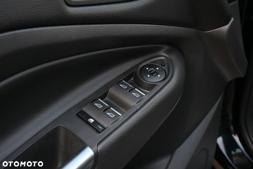 Ford Kuga 2.0 TDCi AWD ST-Line - 34