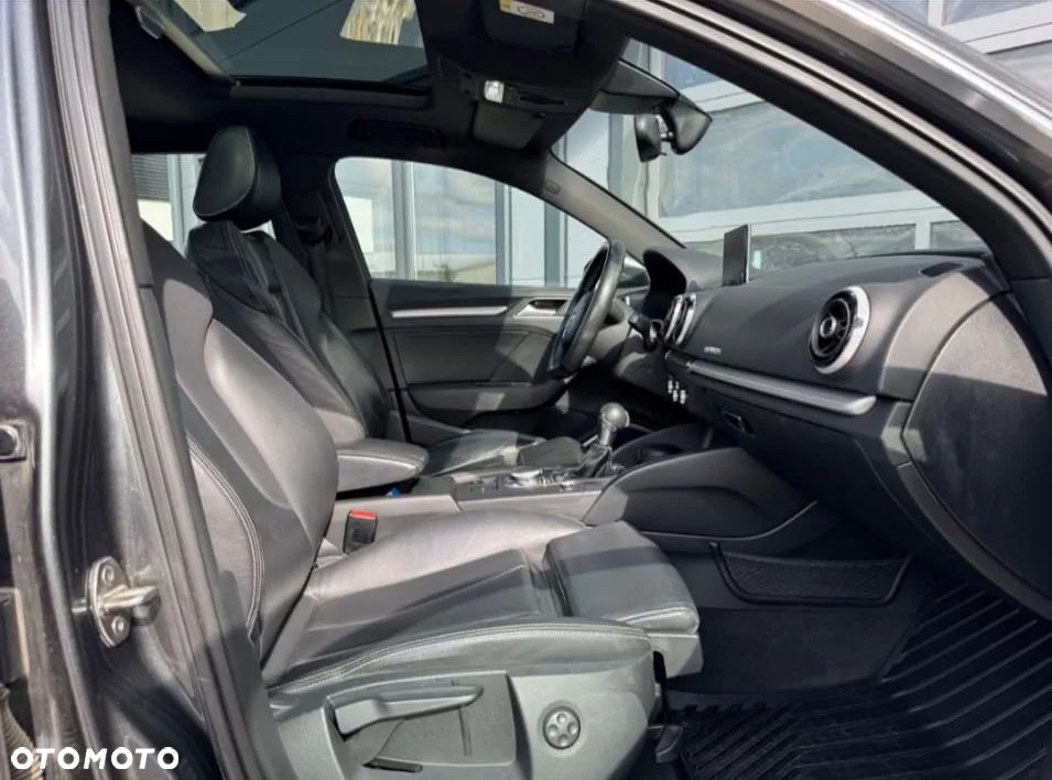 Audi A3 Sportback 2.0 TDI (clean diesel) quattro S tronic S line Sportpaket - 6