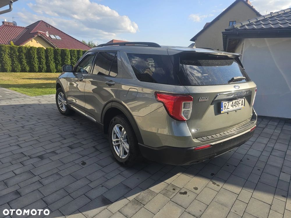 Ford Explorer - 17