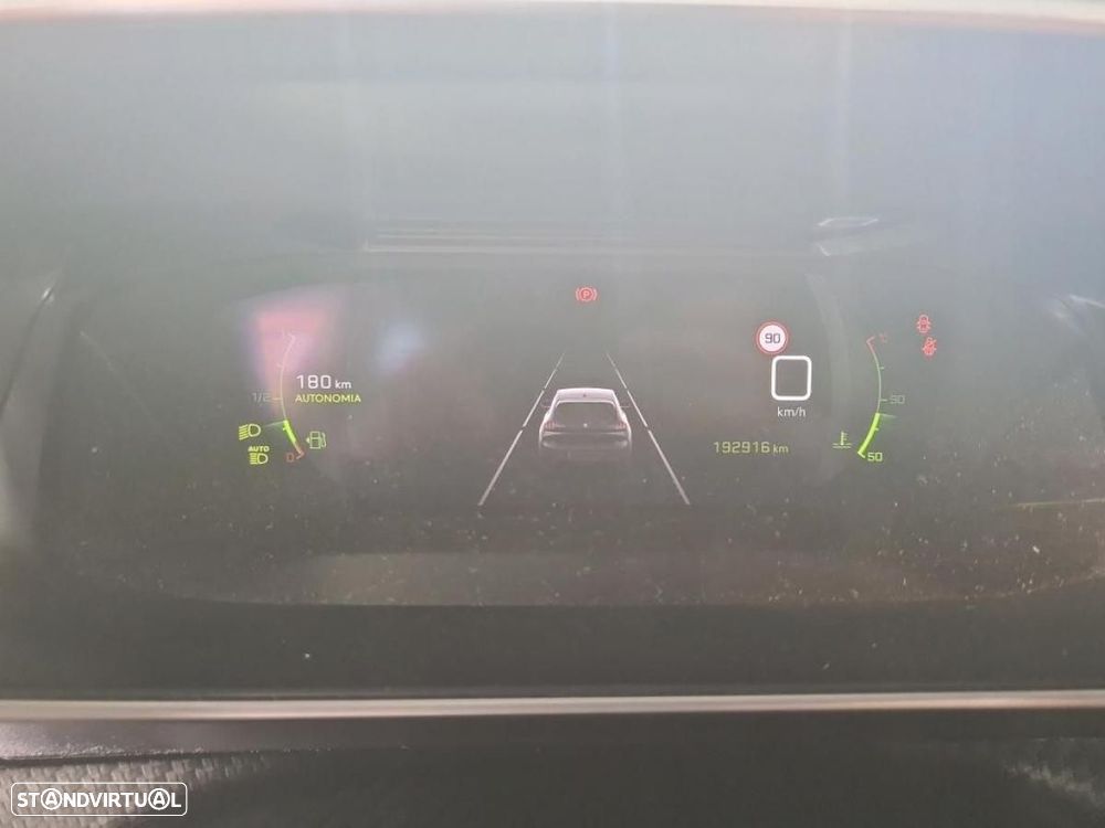 Peugeot 208 1.5 BlueHDi GT - 4