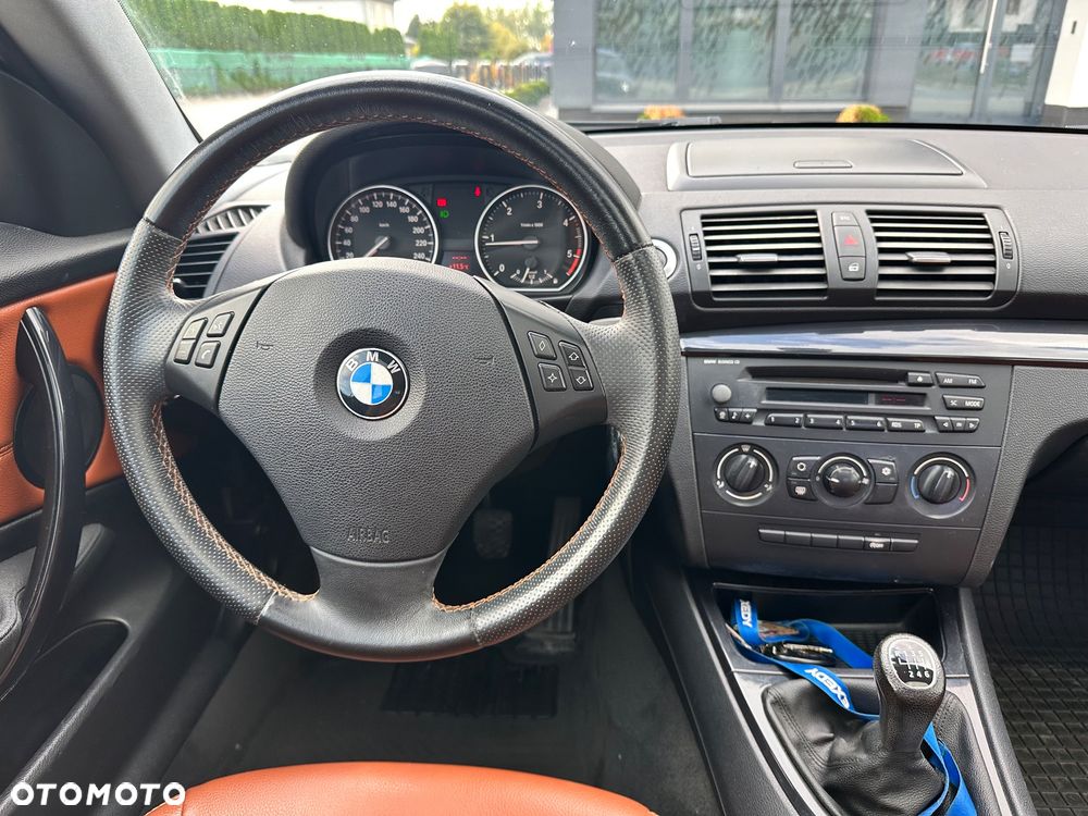 BMW Seria 1 120d - 35
