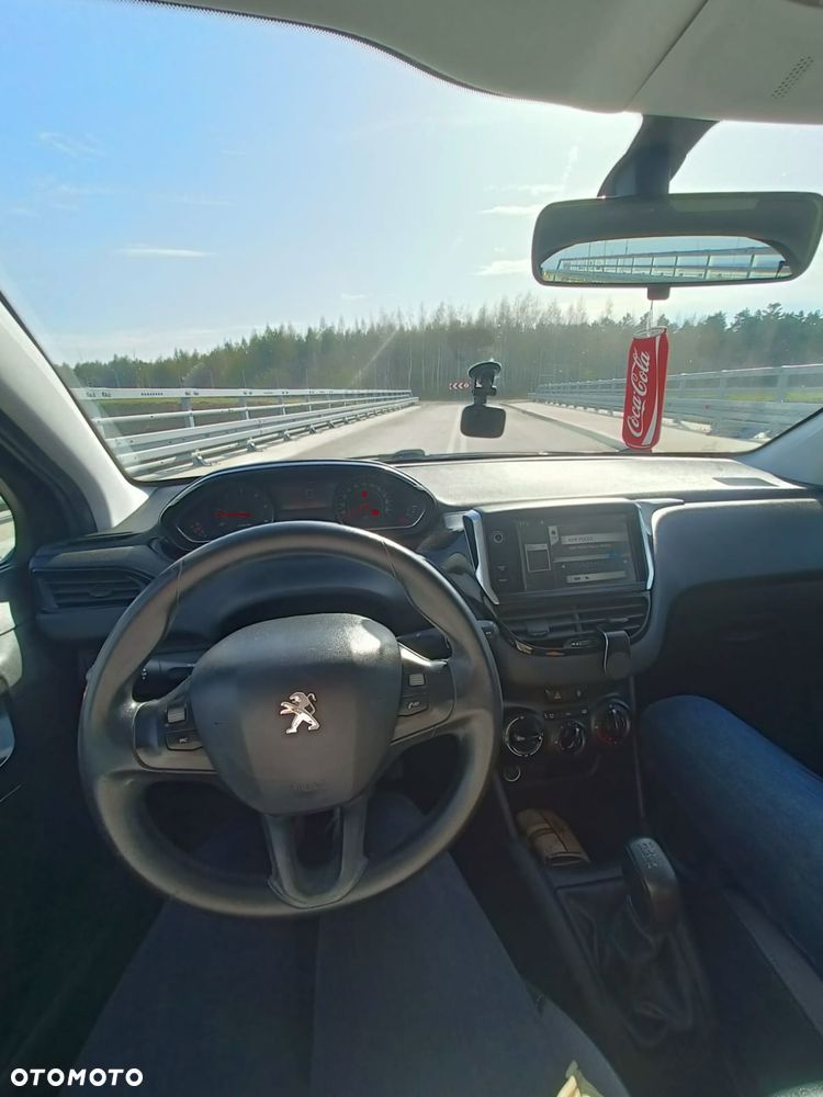 Peugeot 208 1.6 e-HDi Active STT - 16