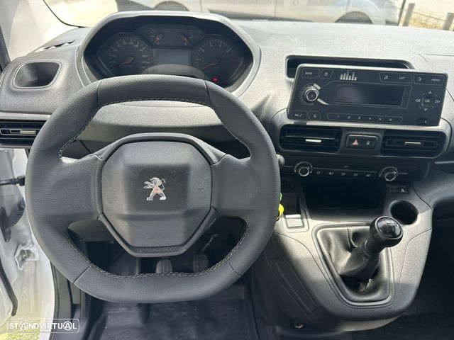 Peugeot PARTNER LONGA 3 LUGARES - 10