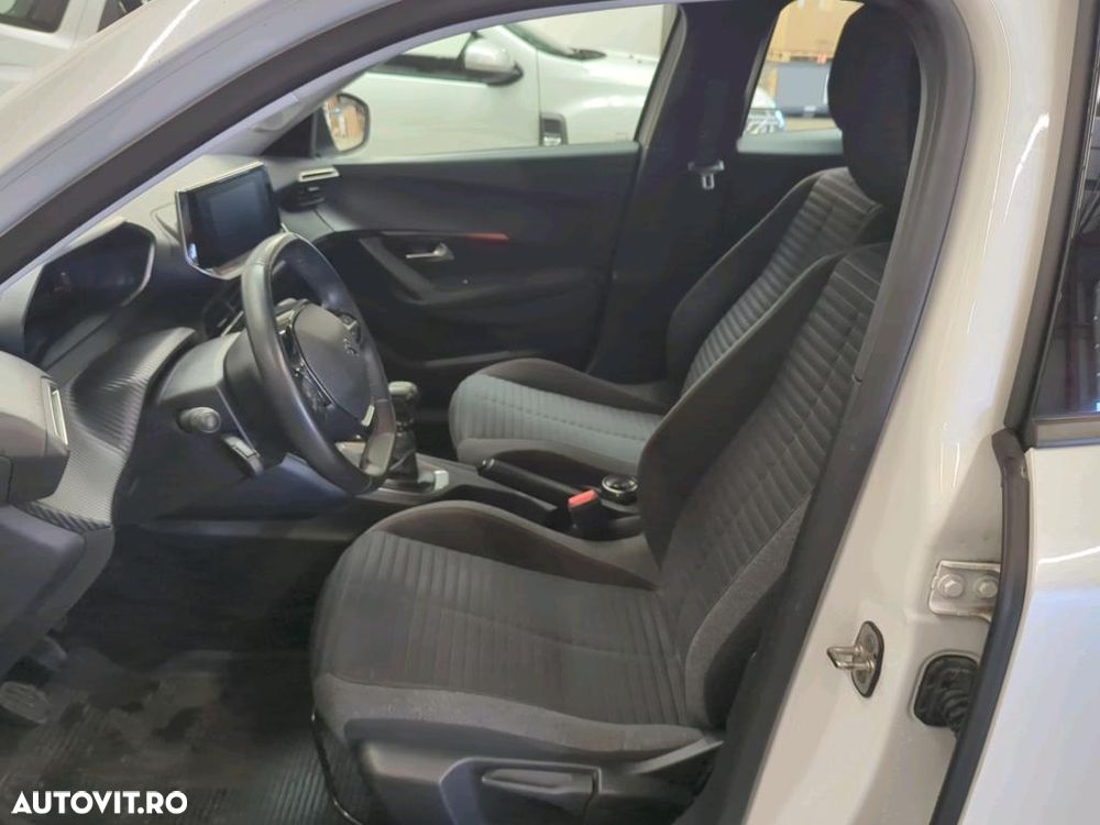 Peugeot 2008 - 3