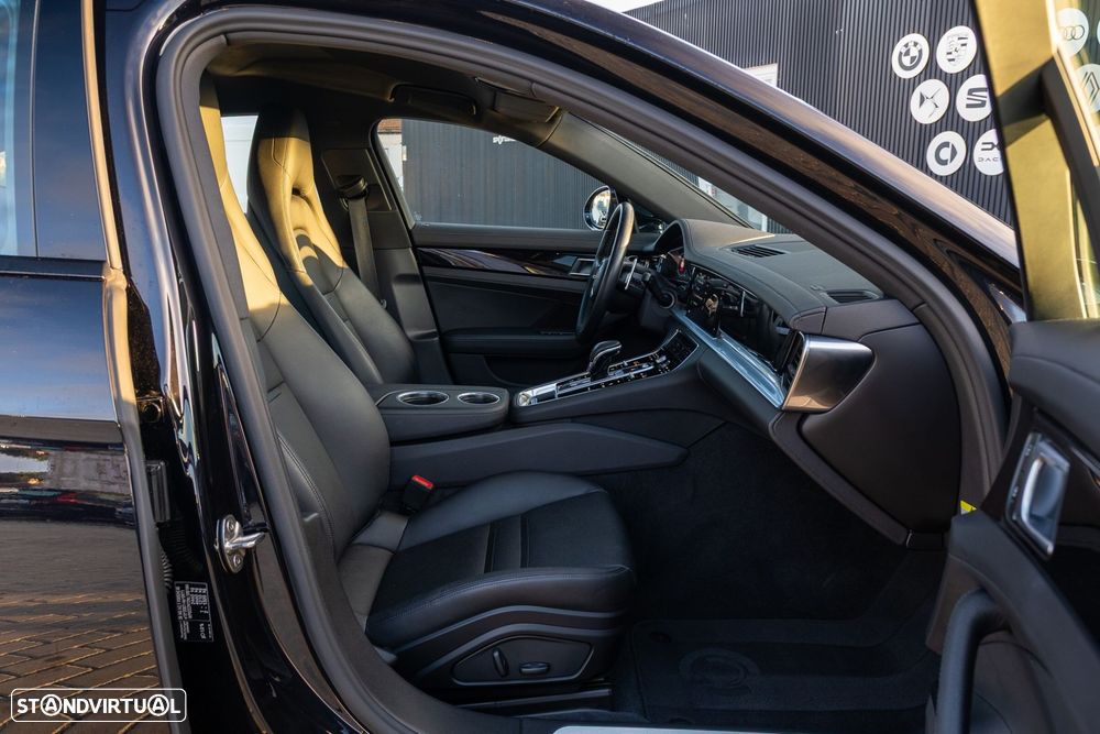 Porsche Panamera 4 - 18