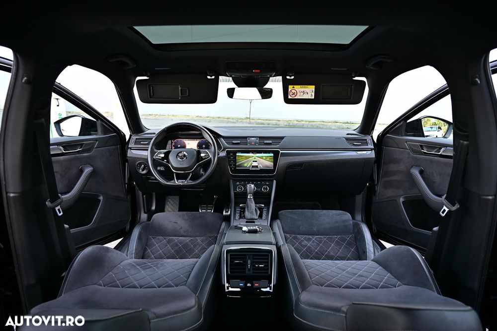 Skoda Superb 2.0 TDI DSG Sportline - 23