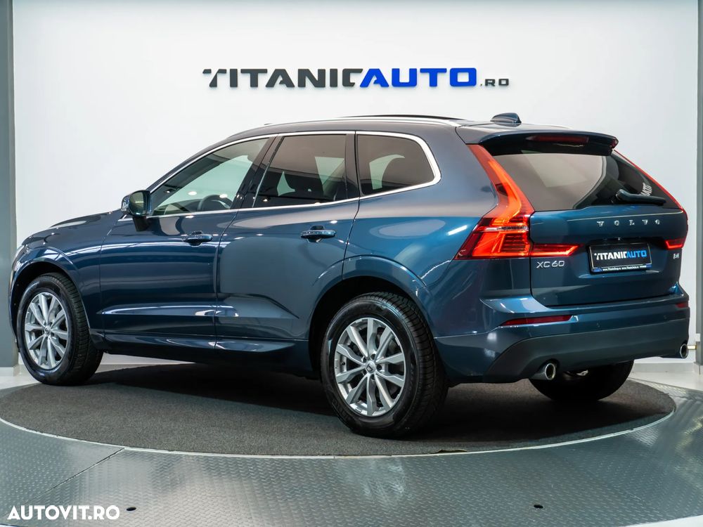 Volvo XC 60 B4 D AWD Geartronic Momentum Pro - 3