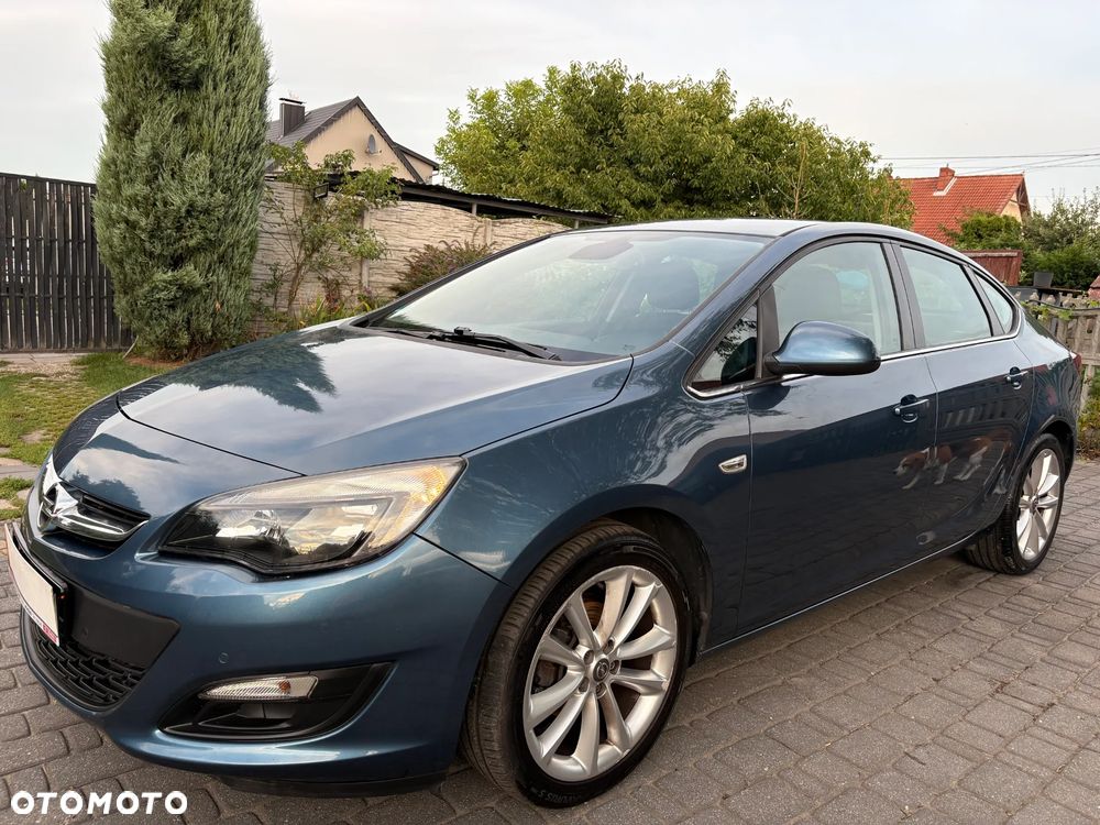 Opel Astra 1.4 Turbo Active - 1