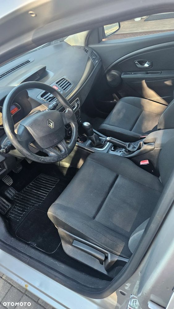 Renault Megane 1.5 dCi Expression - 17