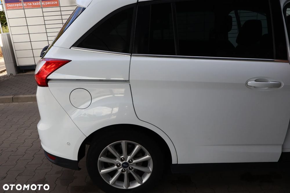 Ford Grand C-MAX - 10