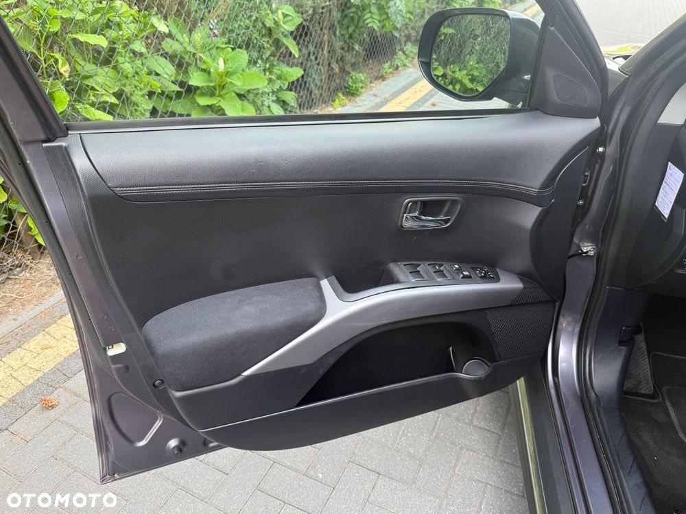 Mitsubishi Outlander 2.0 2WD CVT Invite - 20
