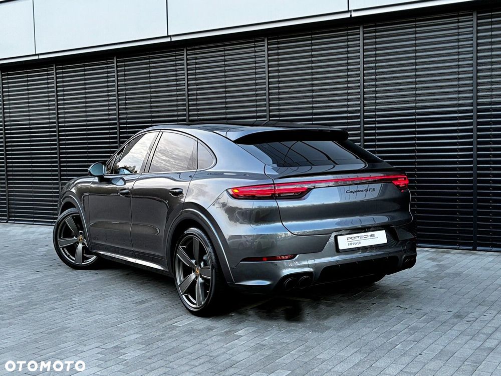 Porsche Cayenne - 4