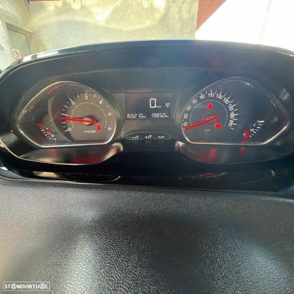 Peugeot 208 1.4 HDi Access - 8