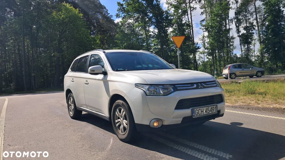 Mitsubishi Outlander 2.2 DID Intense + 4WD - 12