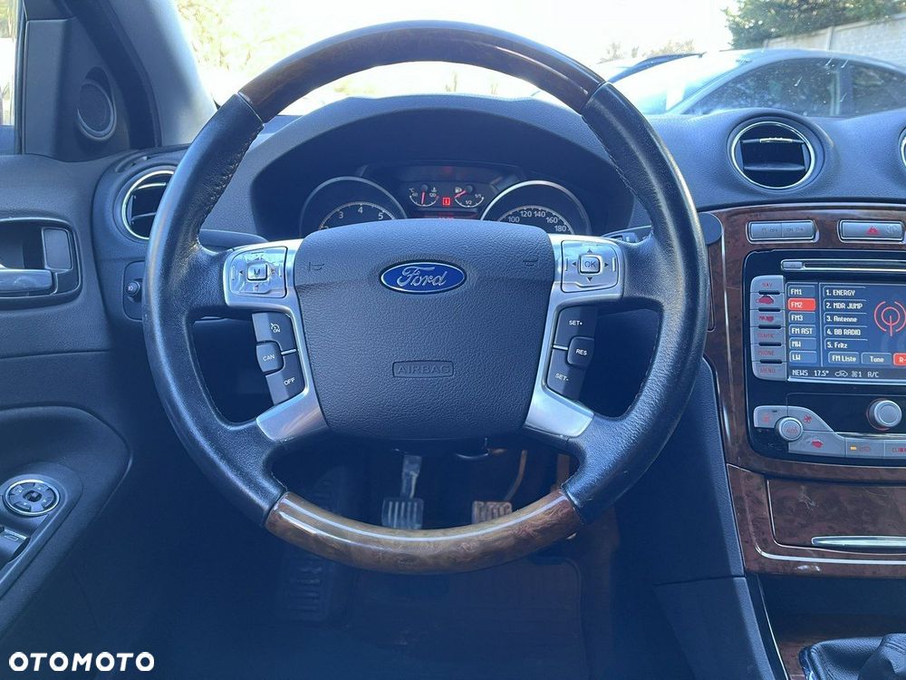 Ford Mondeo - 14