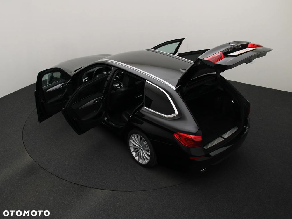 BMW Seria 5 520d Luxury Line - 13
