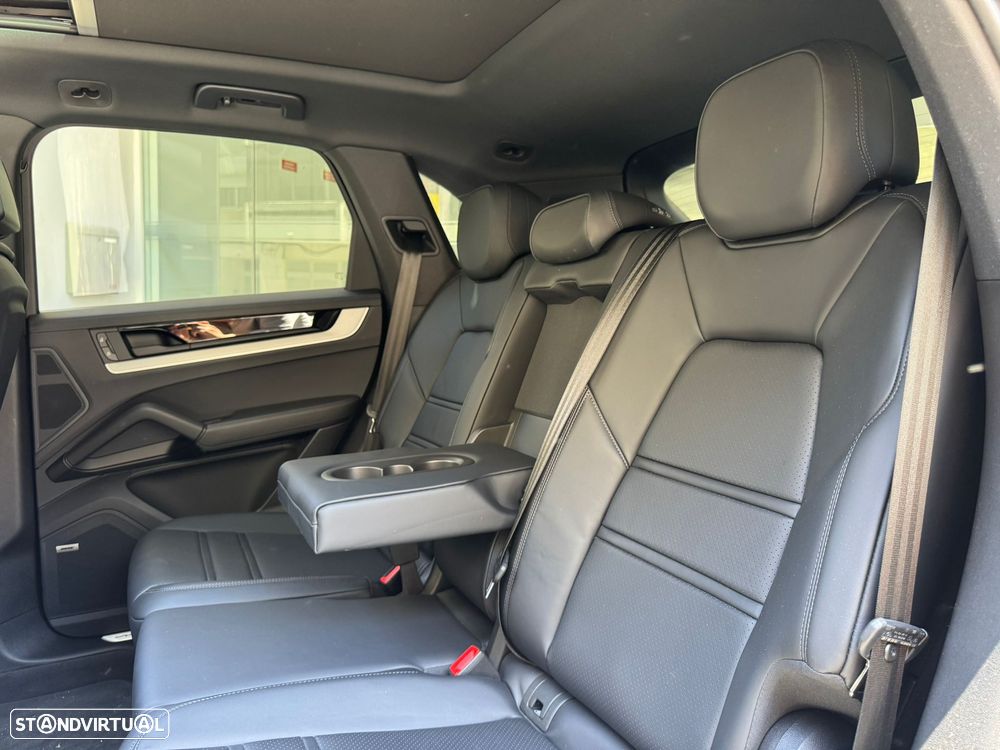 Porsche Cayenne E-Hybrid - 7