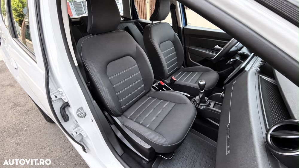 DACIA Duster 2022 — imagine 11