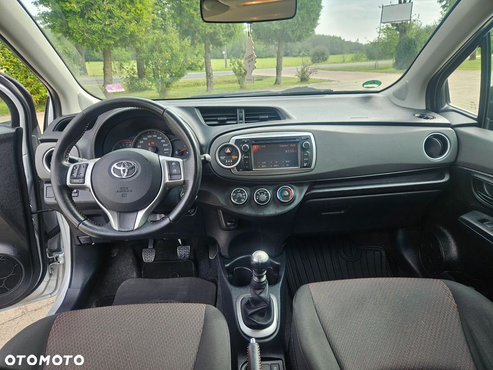 Toyota Yaris - 5