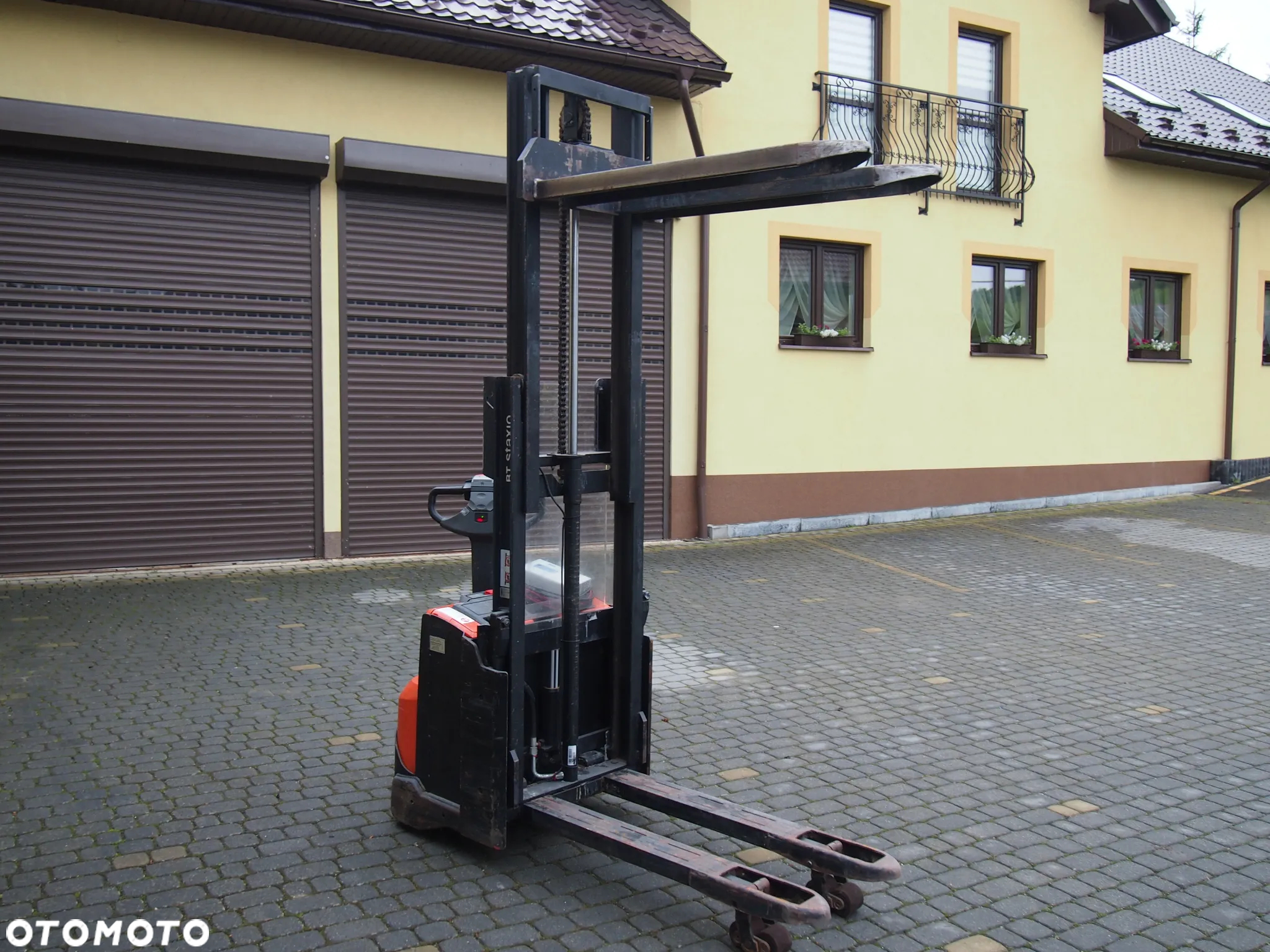 Wózek widłowy - 10