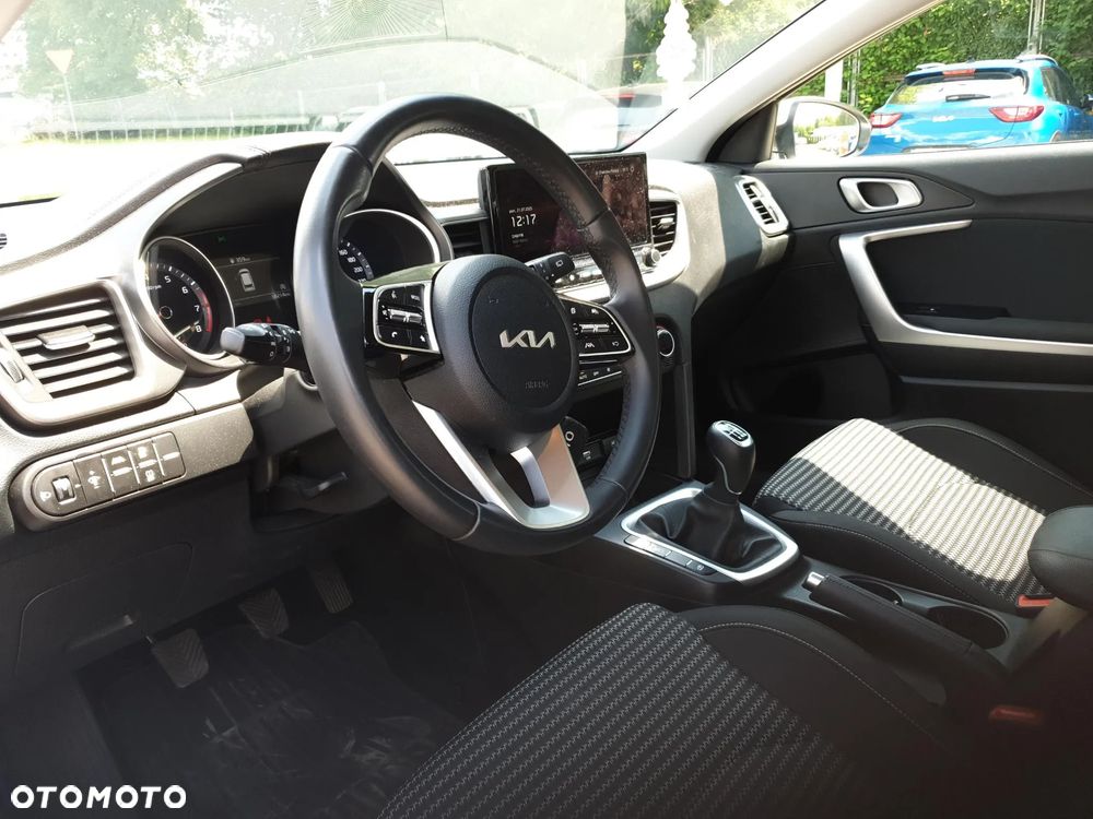 Kia Ceed 1.5 T-GDI M - 9