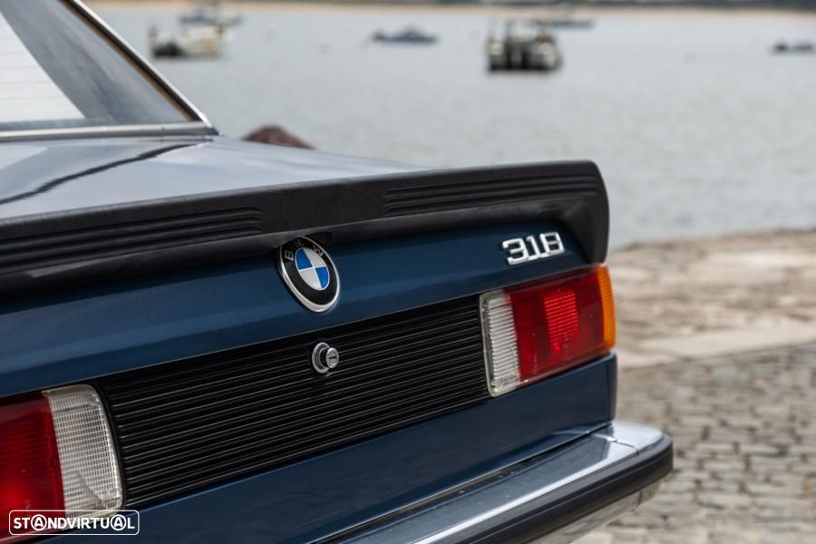 BMW 318 - 12