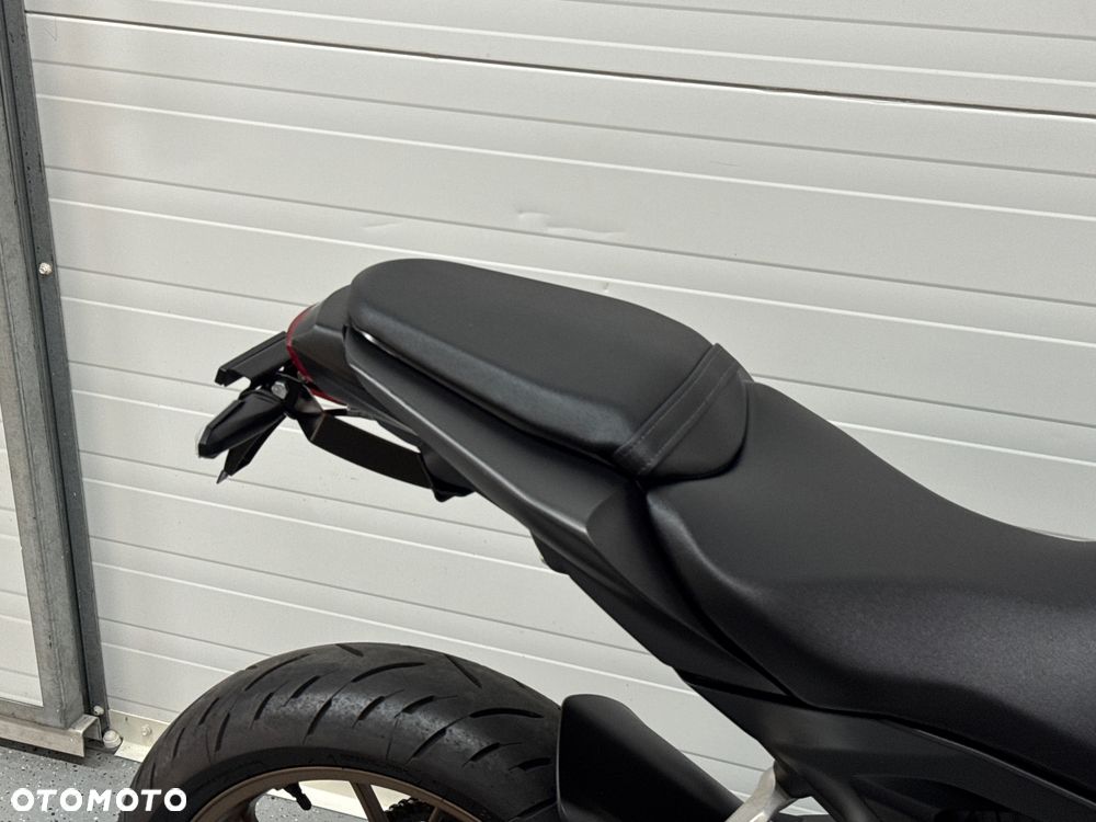 Honda CB - 8